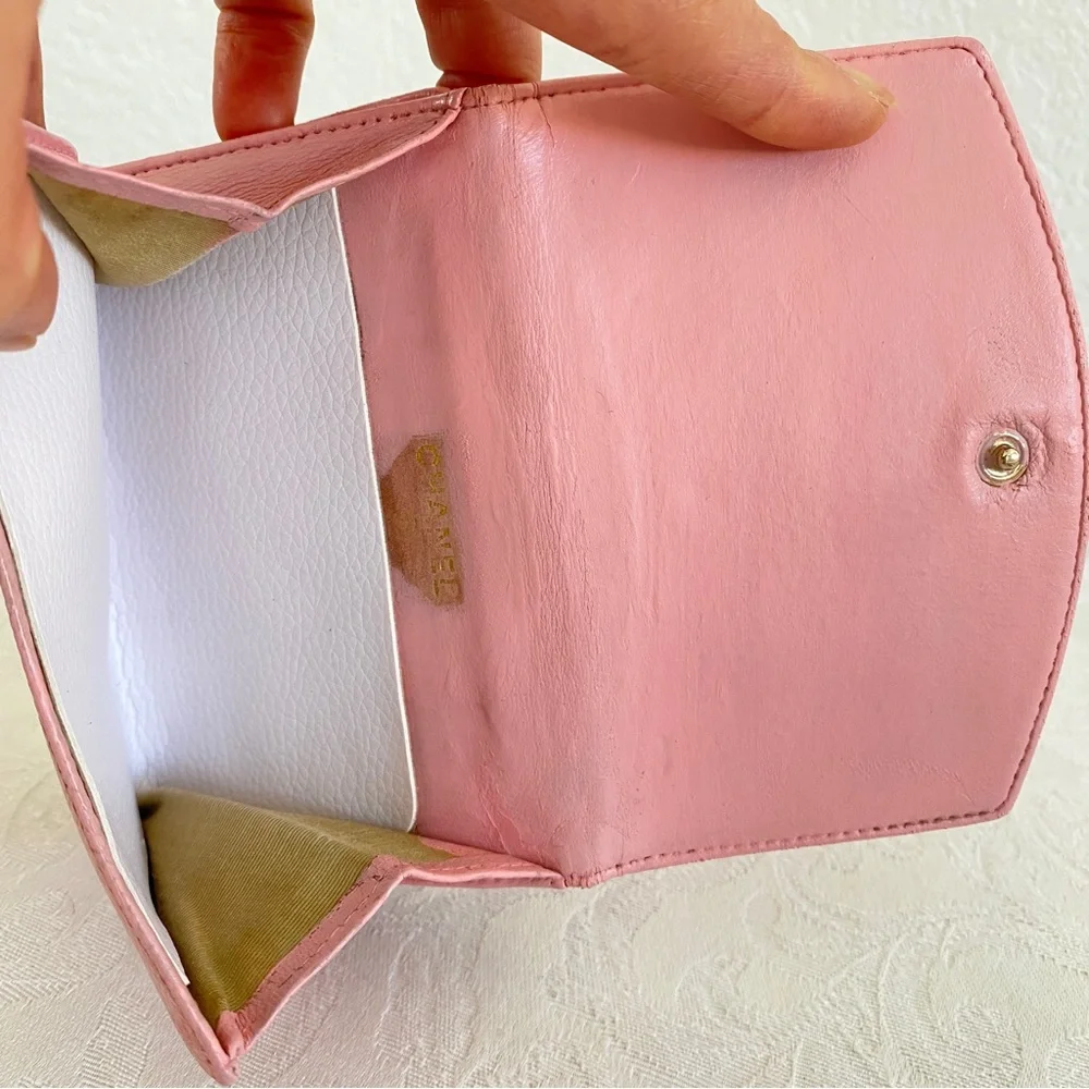 Chanel pink caviar wallet